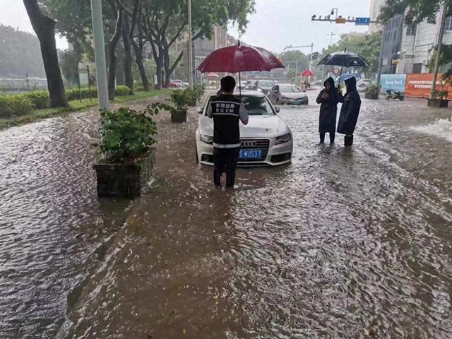 防备强降雨，东莞出动超2.8万人次-1.jpg