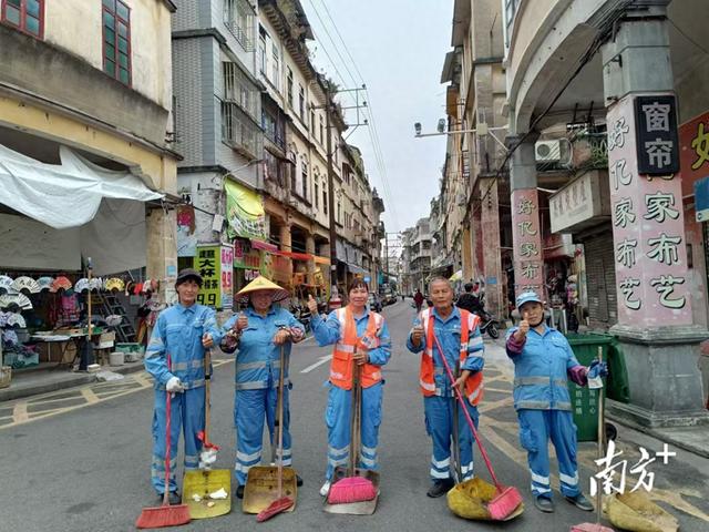 致敬环卫工人｜斑斓江门，由于有您们-1.jpg