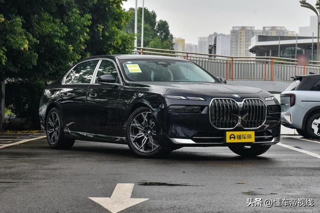 新车 | 广州车展探馆：白旗国俗单色版暴光，行将上市/4.0T V8混动-29.jpg