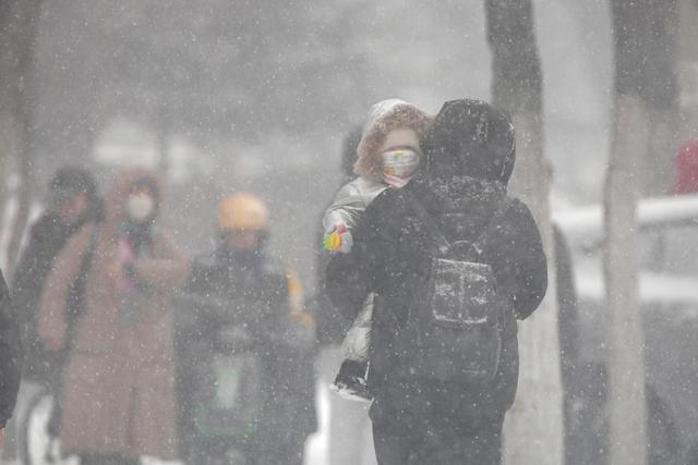 阿热跋山涉水携雨去，广东放晴寒天气鼓鼓要比及……｜温度记-5.jpg