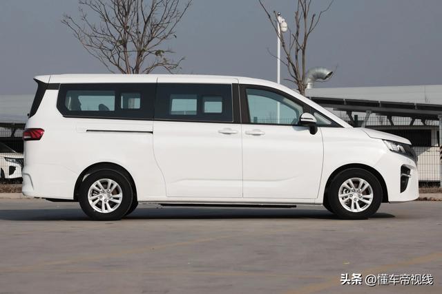 新车 | 卖13.18万元/8座中年夜型MPV 北汽制作钝胜王牌M7新删车型上市-3.jpg