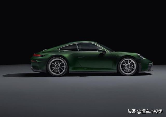 新车 | 226.8万元起/海内初次推游览版，新款保时捷911 GT3开启预卖-18.jpg