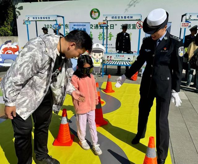 岭北文明道交通宁静！广东举办“天下交通宁静日”主题宣扬举动-2.jpg