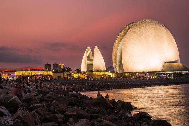 广东珠海市旅游必来十年夜景面-2.jpg