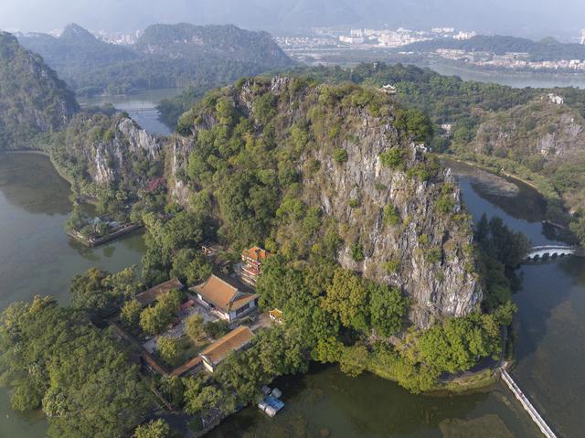 新时期中国调研止之看地区·年夜湾区篇丨肇庆星湖：天然取人文的灿烂交汇-8.jpg