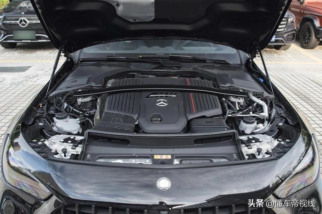 新车｜卖价71.88万元，2025款梅赛德斯-AMG CLE 53上市，合作宝马M4-14.jpg