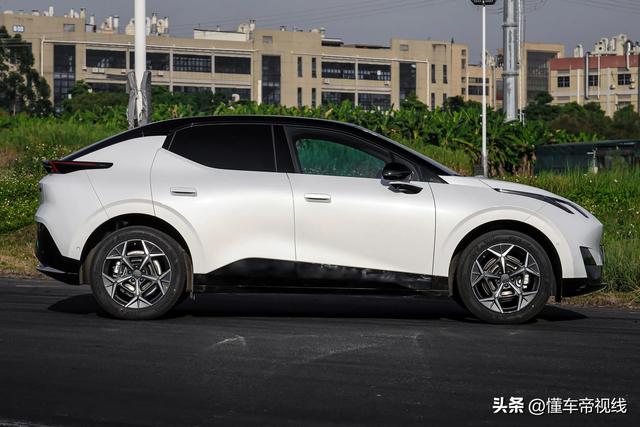 新车 | 松散型SUV/绝航530千米，发克Z20开启托付，限时13.59万元起-9.jpg