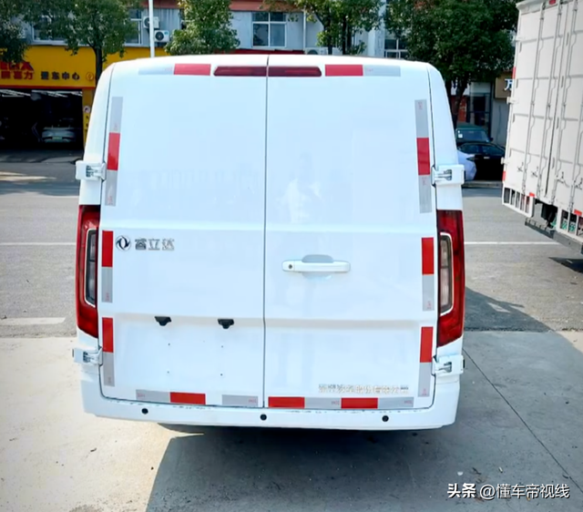 新车 | 卖7.98万起/绝航310千米，春风睿坐达V5上市，合作五菱扬光-5.jpg