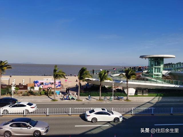 一小我私家骑止情侣路，享用阳光波浪沙岸，另有好食好景-10.jpg