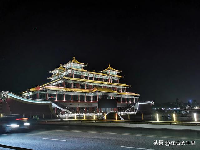 一小我私家骑止情侣路，享用阳光波浪沙岸，另有好食好景-25.jpg