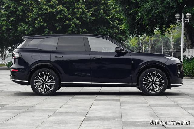 新车 | 家用年夜5座SUV/装备后排座椅减热透风，少安启源C798真车表态-5.jpg